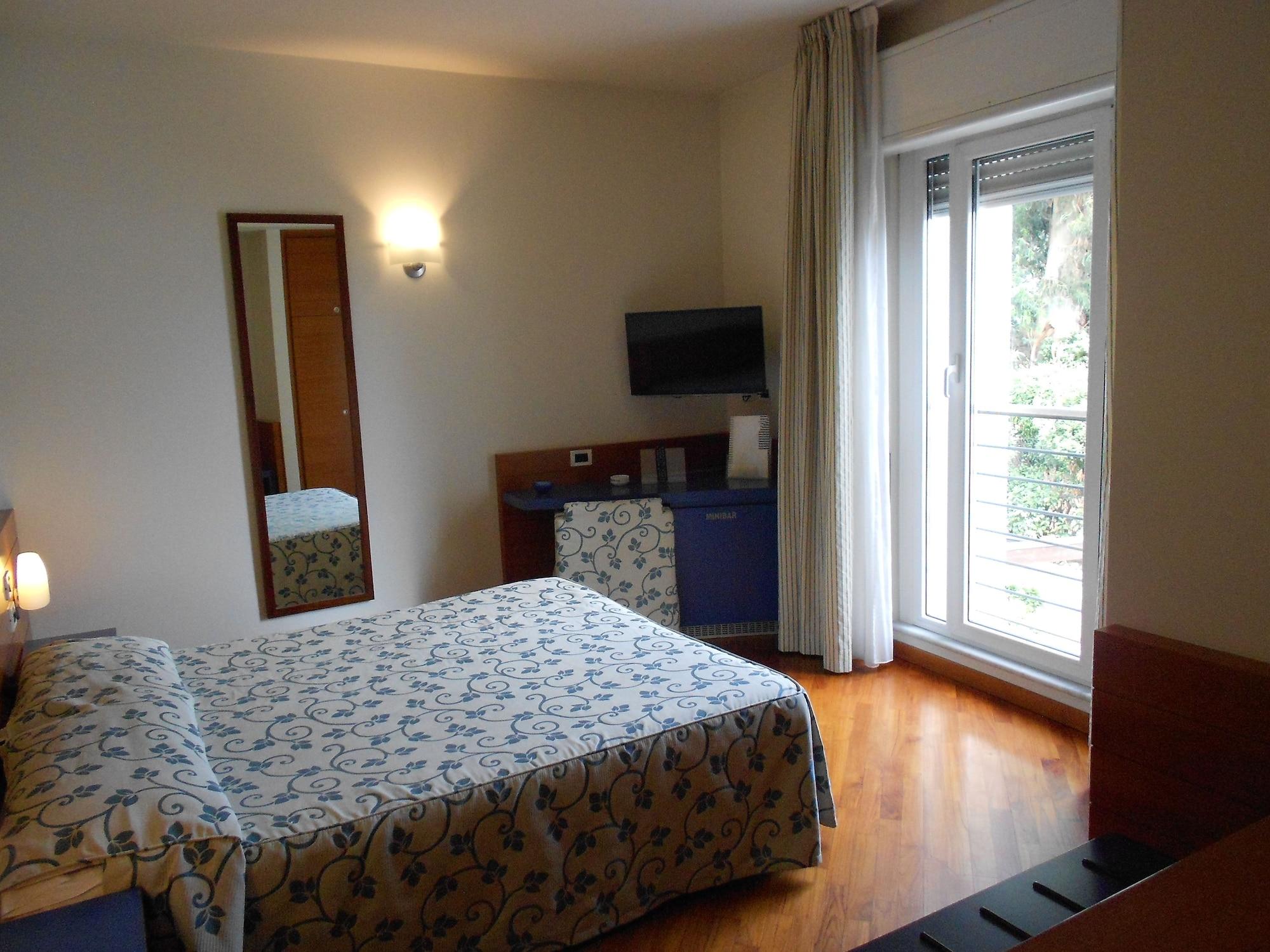 Hotel Le Roi Varazze Bagian luar foto