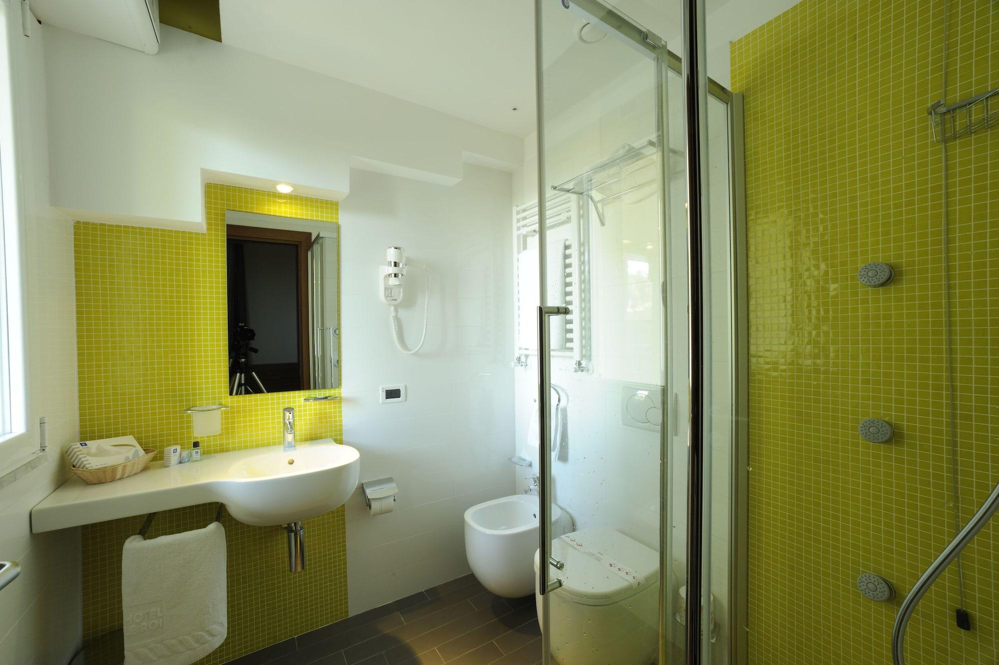 Hotel Le Roi Varazze Bagian luar foto