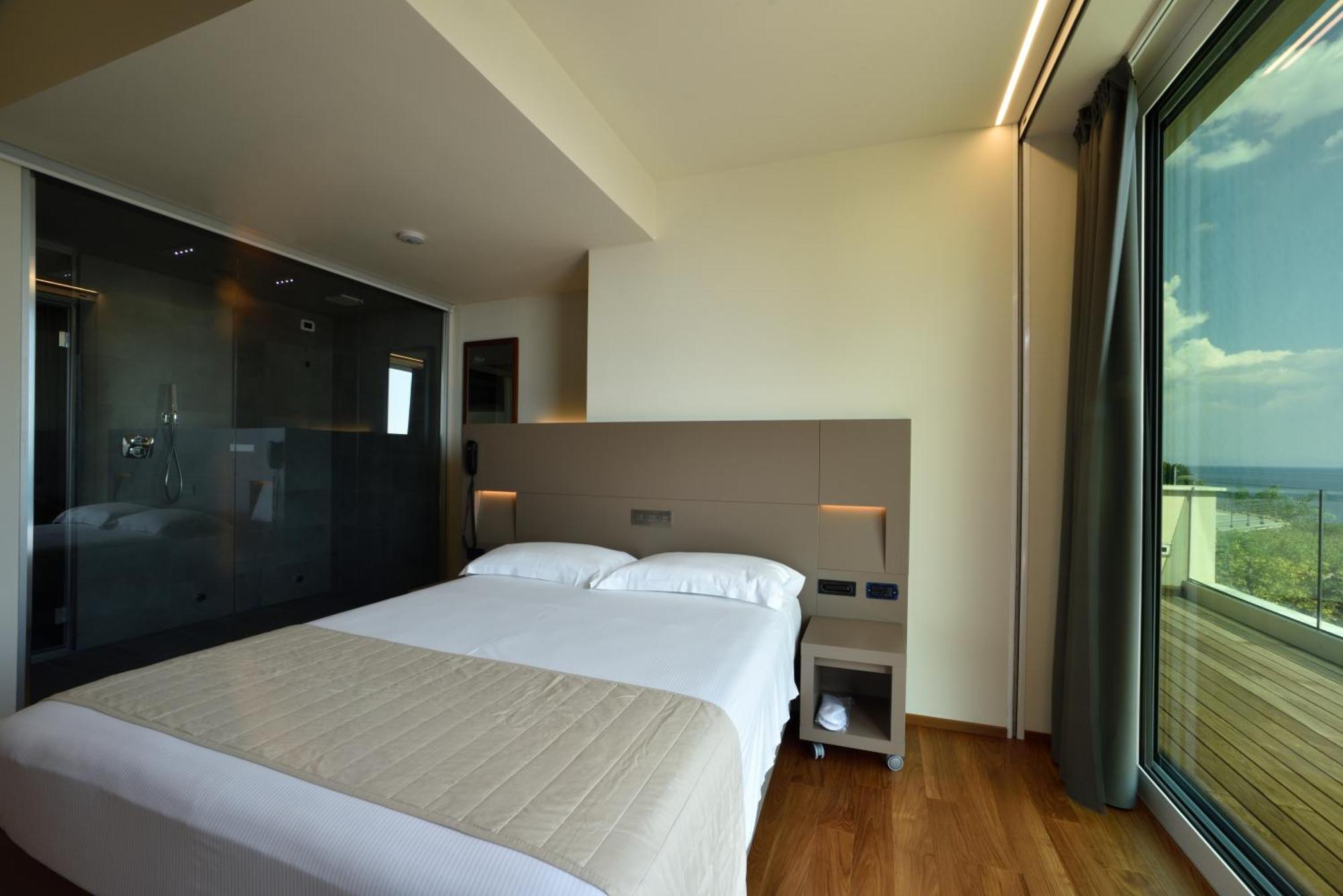 Hotel Le Roi Varazze Bagian luar foto