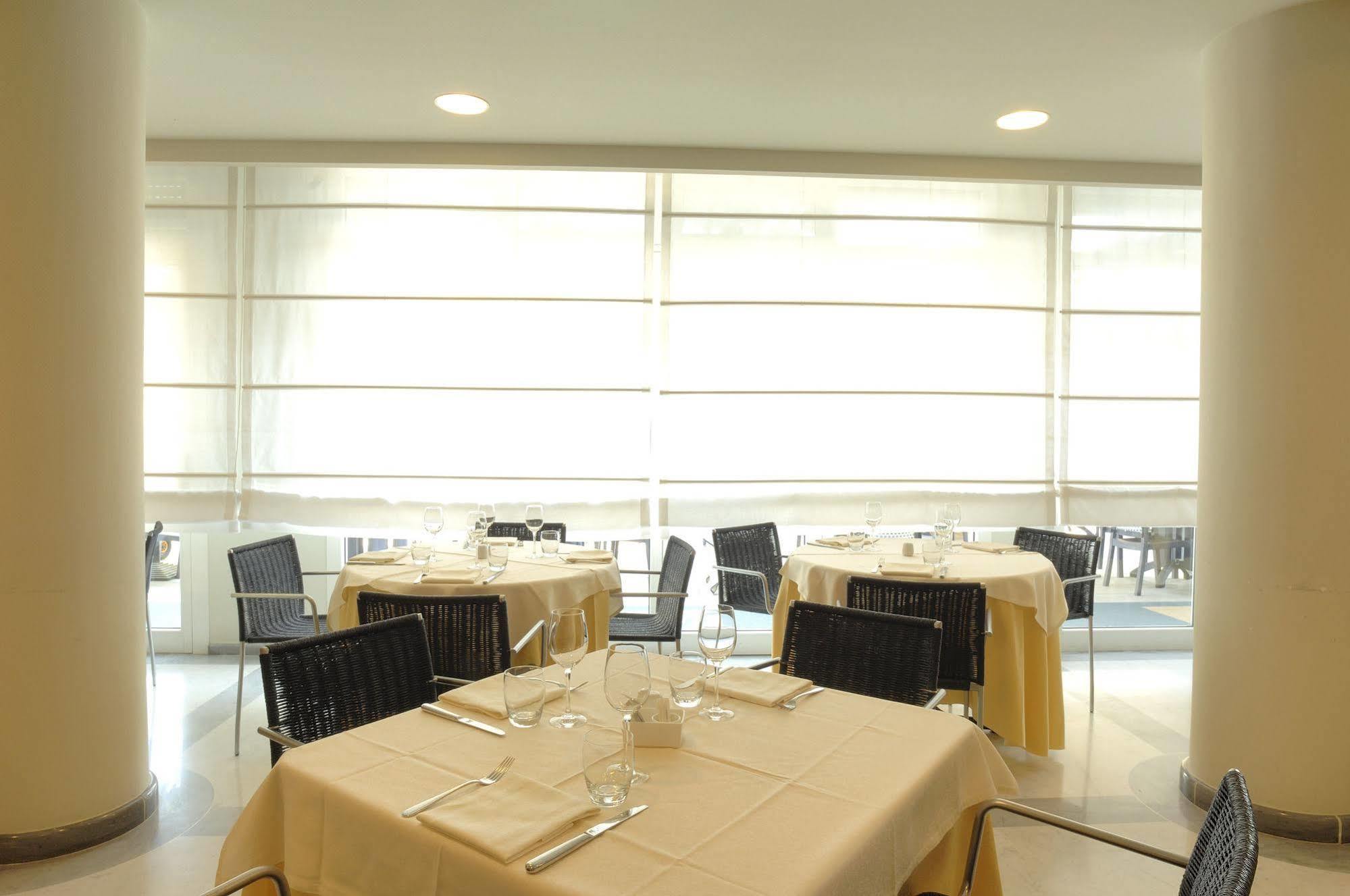 Hotel Le Roi Varazze Bagian luar foto